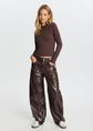 Patent barrel broek, donkerbruin, large